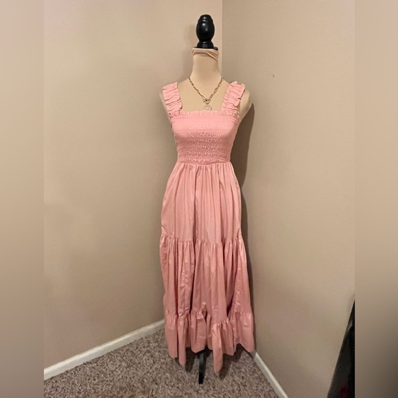 Abercrombie & Fitch Dresses & Skirts - Abercrombie & Fitch Pink Maxi Dress